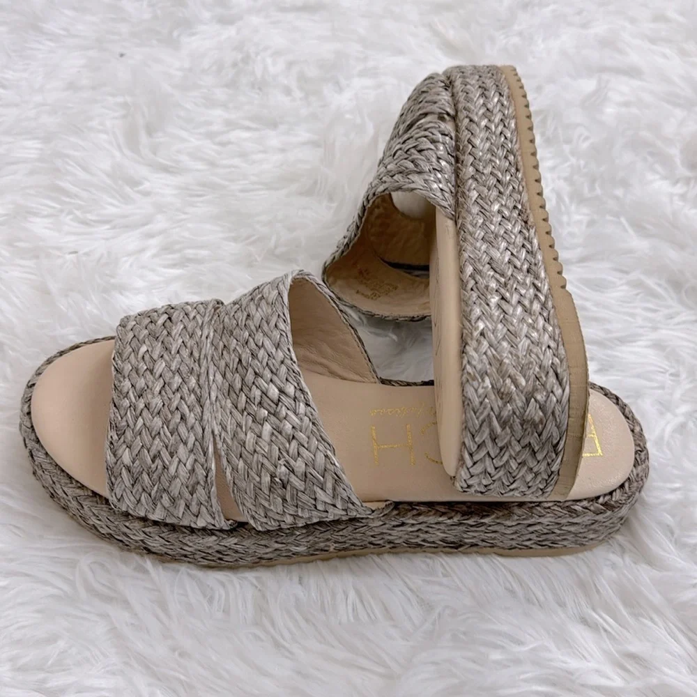 MATISSE Beach Layback Platform Sandal Vegan withcut out Slip on style Size 9M